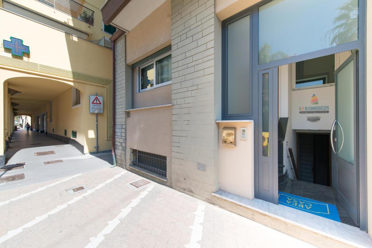 Babyaccommodation Family Sea & Box Pietra Ligure Esterno foto